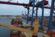 an der Pier im Containerhafen Göteborg