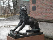 "Skrubbefar" Bronzeskulptur von Dyre Vaa.