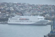MS Norröna im Hafen von Tórshavn