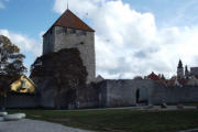 das Fischertor in der Stadtmauer