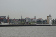 Blick auf Cuxhaven von der Elbe