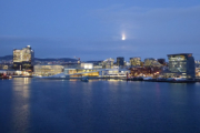 Skyline von Oslo mit Oper in der Dämmerung